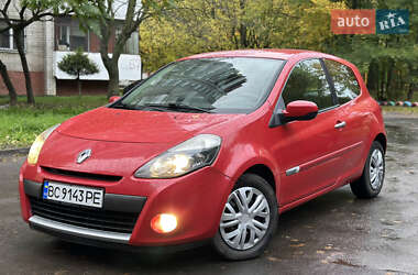 Седан Renault Clio 2010 в Львове