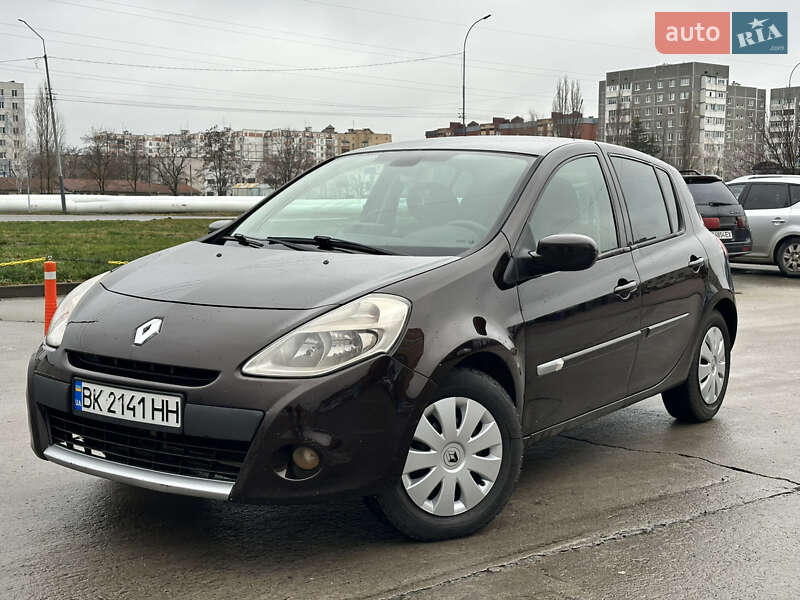 Renault Clio 2011 Renault Clio 2011