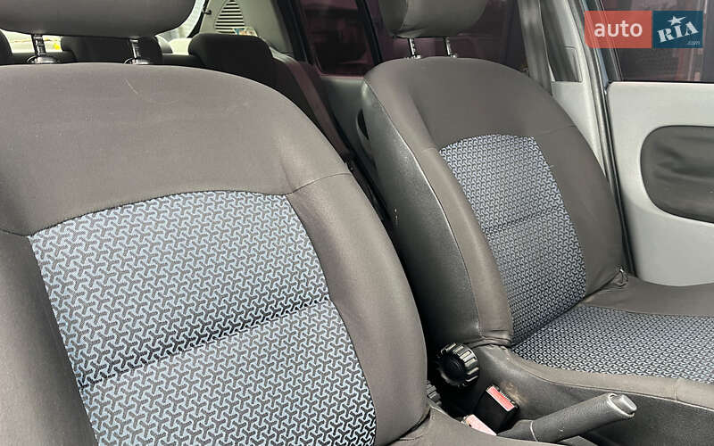 Седан Renault Clio 2008 в Коломые