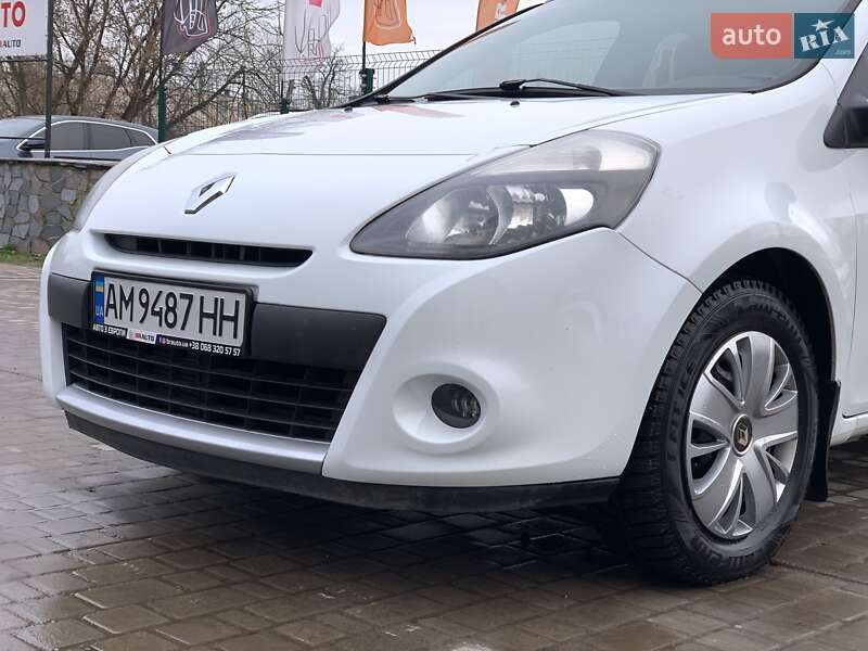 Хэтчбек Renault Clio 2012 в Бердичеве