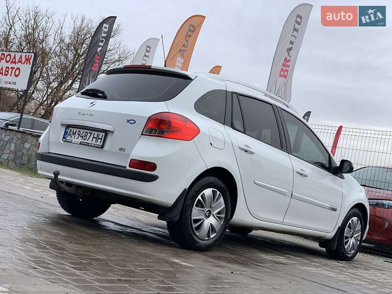 Хэтчбек Renault Clio 2012 в Бердичеве