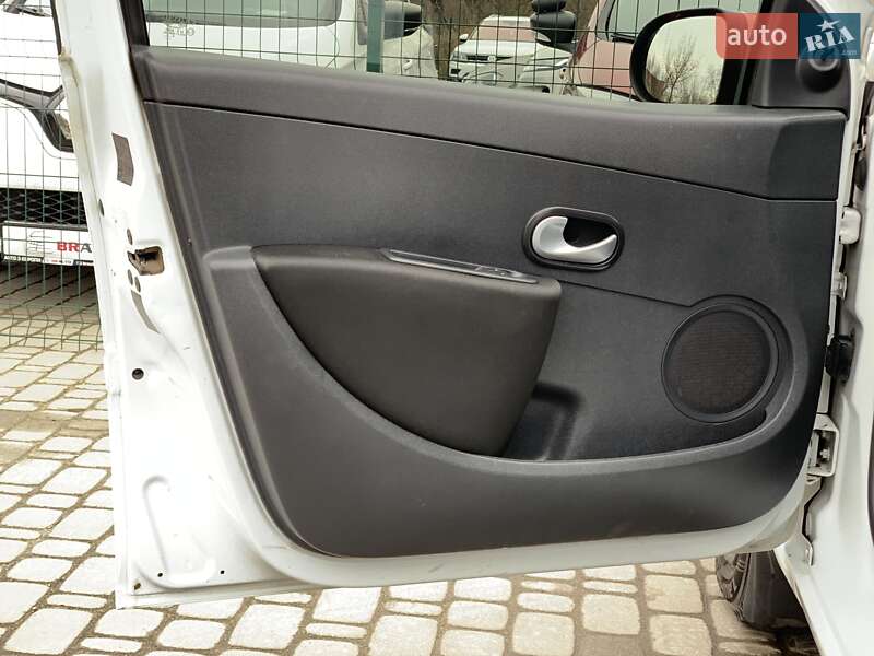 Хэтчбек Renault Clio 2012 в Бердичеве