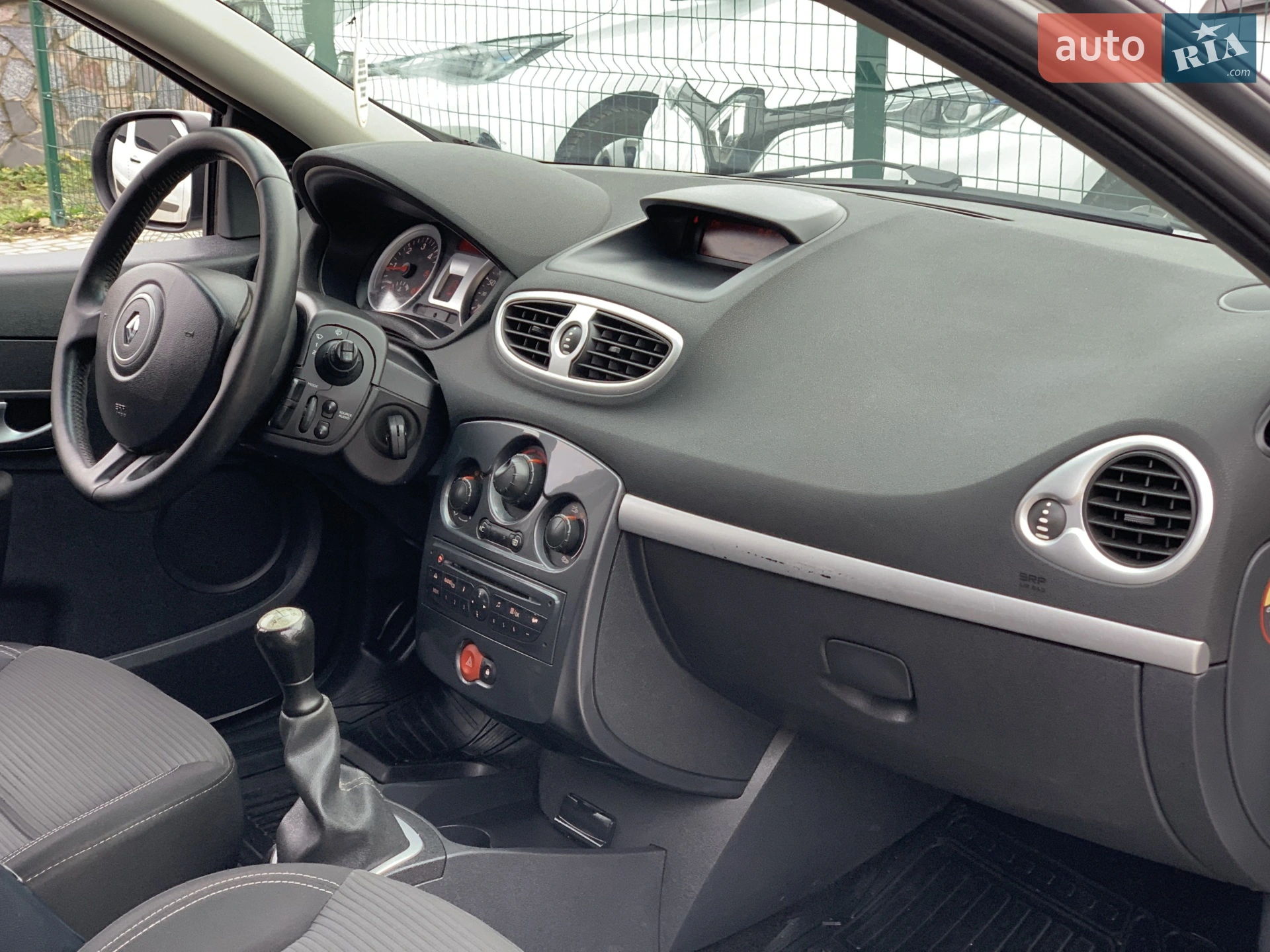 2012 Renault Clio - мініатюра 32