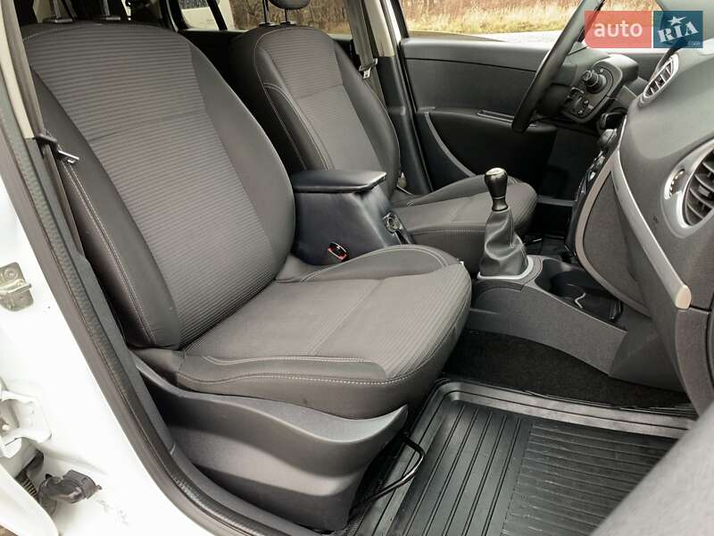 Хэтчбек Renault Clio 2012 в Бердичеве