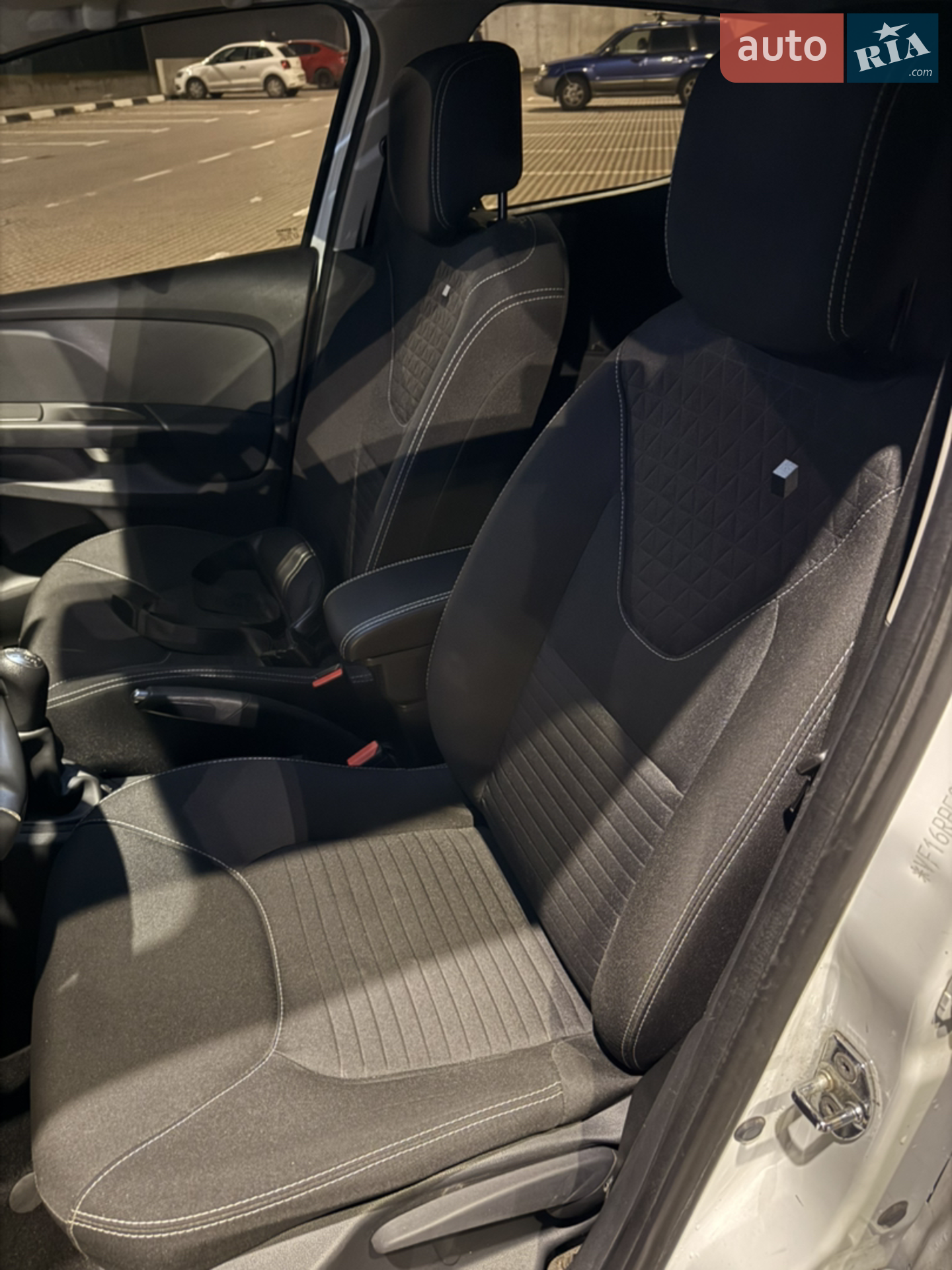 2015 Renault Clio - мініатюра 8