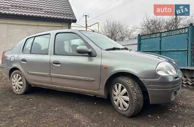 Хэтчбек Renault Clio 2001 в Новомиргороде
