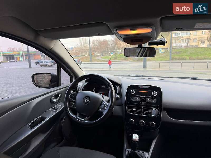 Универсал Renault Clio 2017 в Днепре