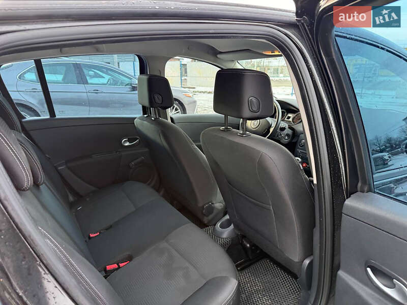 Хэтчбек Renault Clio 2011 в Коломые фото 27 Хэтчбек Renault Clio 2011 в Коломые