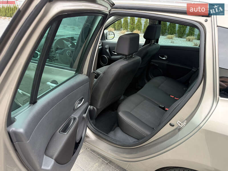 Универсал Renault Clio 2009 в Луцке