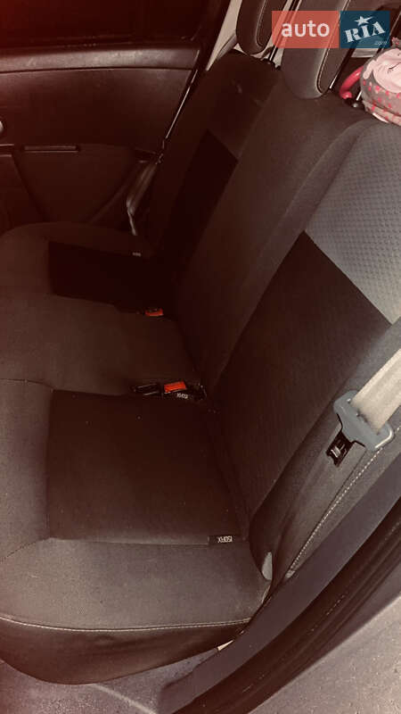 Хэтчбек Renault Clio 2009 в Александрие