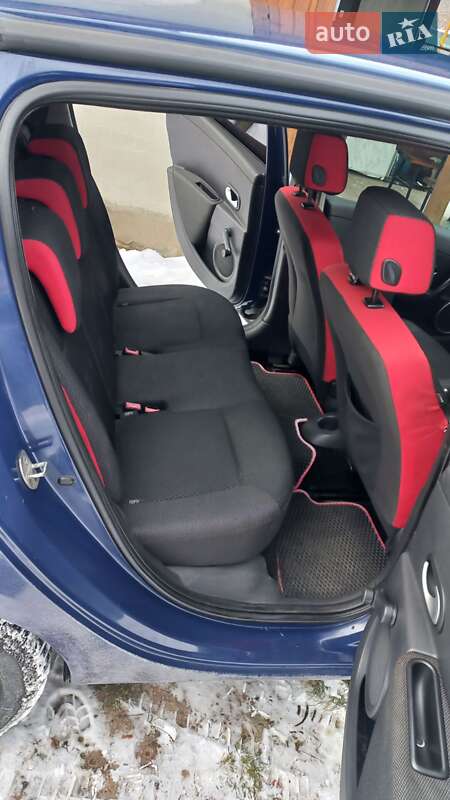 Хэтчбек Renault Clio 2007 в Чернигове