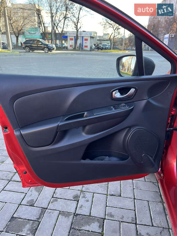 Хэтчбек Renault Clio 2016 в Черкассах фото 3 Хэтчбек Renault Clio 2016 в Черкассах
