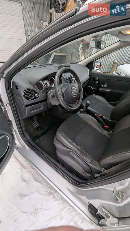 Универсал Renault Clio 2013 в Ровно