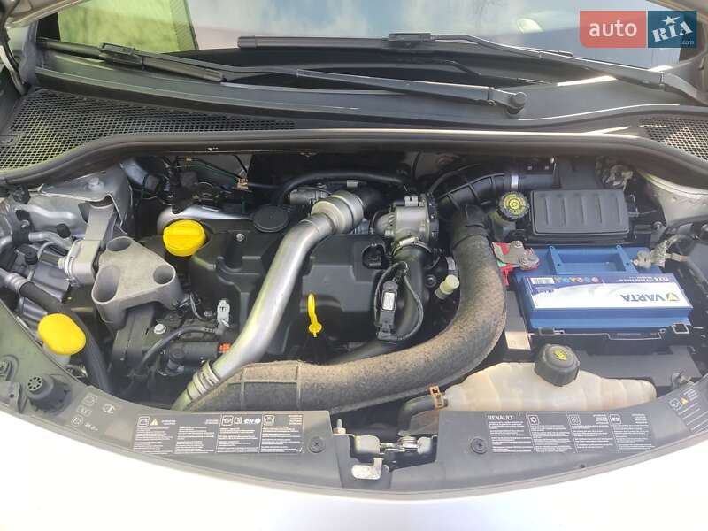 Универсал Renault Clio 2008 в Черновцах