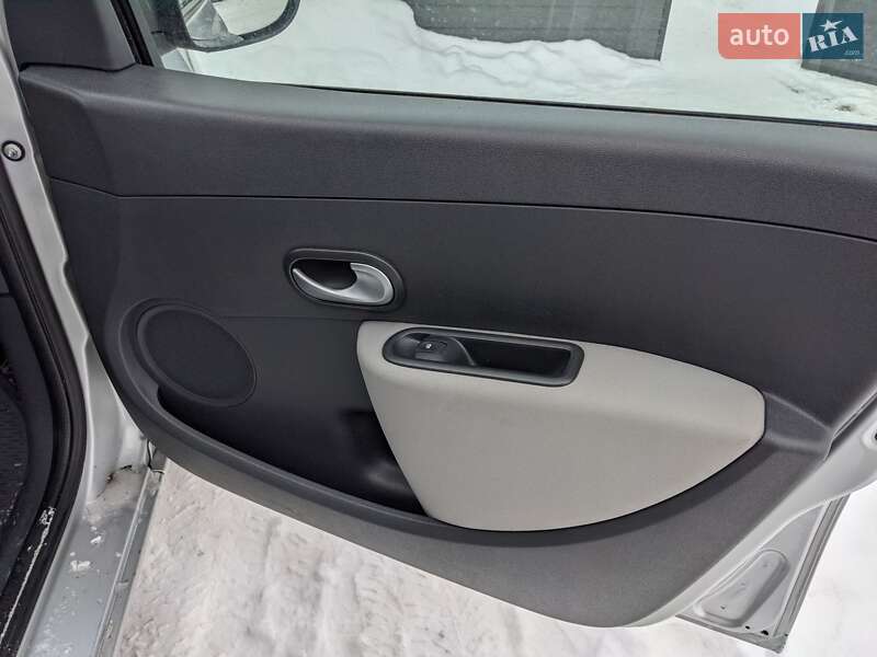 Универсал Renault Clio 2012 в Ровно