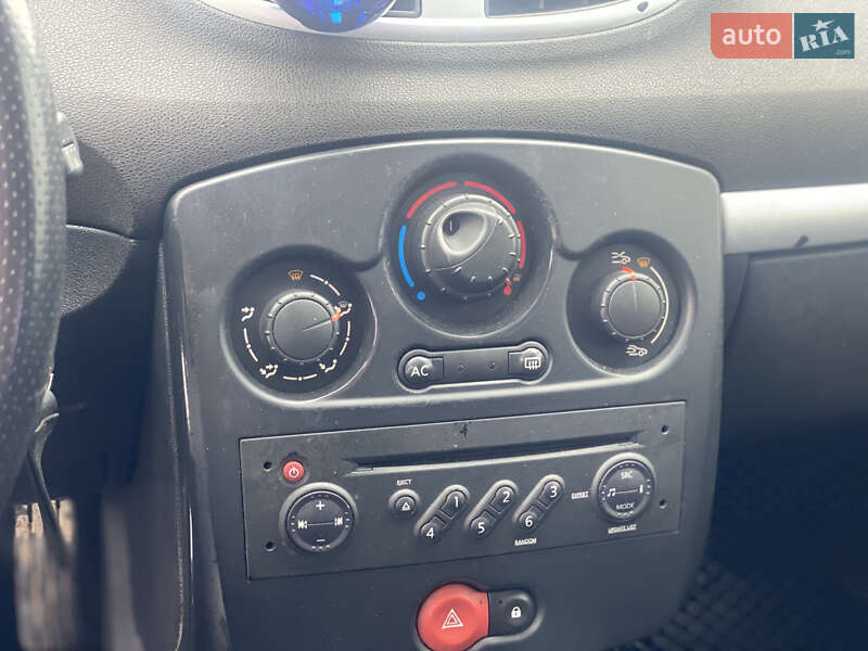 Универсал Renault Clio 2008 в Львове