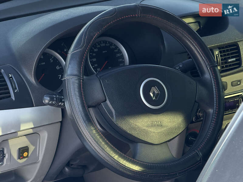 Хэтчбек Renault Clio 2013 в Днепре