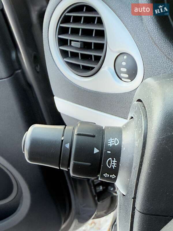 Универсал Renault Clio 2010 в Сумах фото 27 Универсал Renault Clio 2010 в Сумах