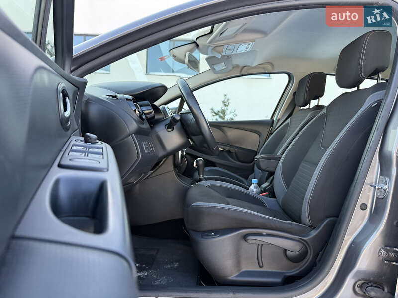 Универсал Renault Clio 2015 в Луцке