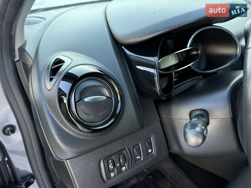 Универсал Renault Clio 2015 в Луцке