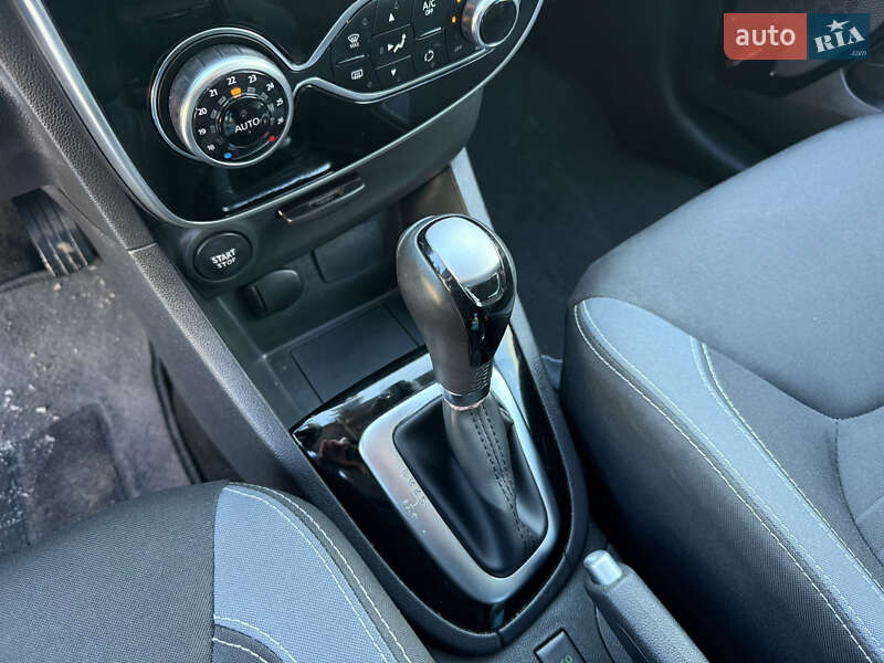 Универсал Renault Clio 2015 в Луцке