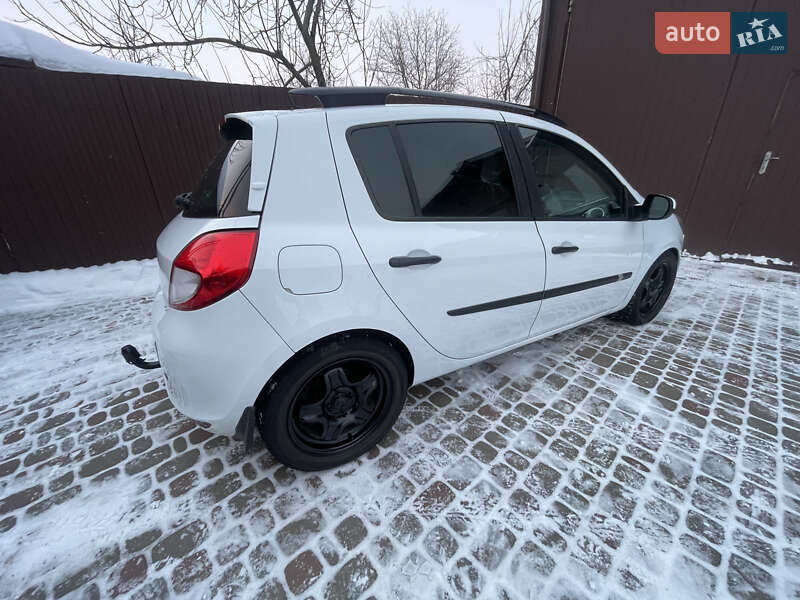Хетчбек Renault Clio 2011 в Рівному фото 7 Хетчбек Renault Clio 2011 в Рівному
