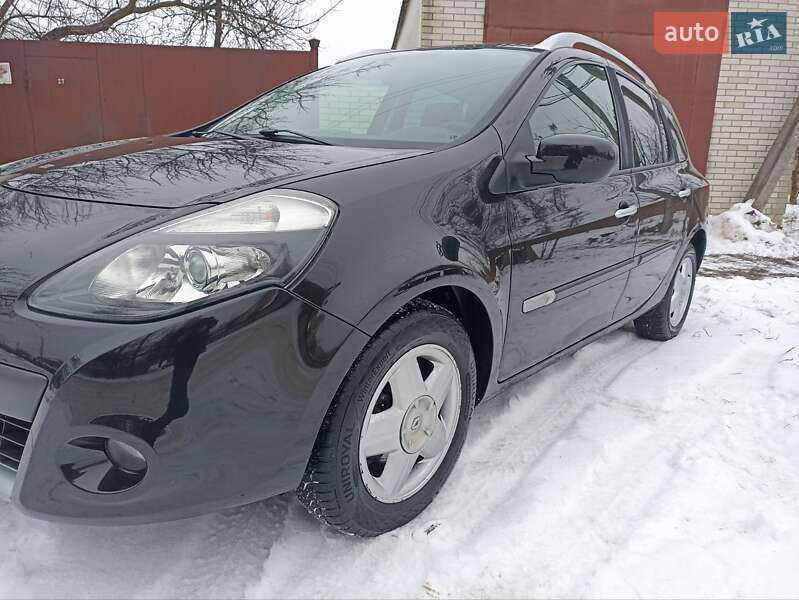 Универсал Renault Clio 2009 в Сумах