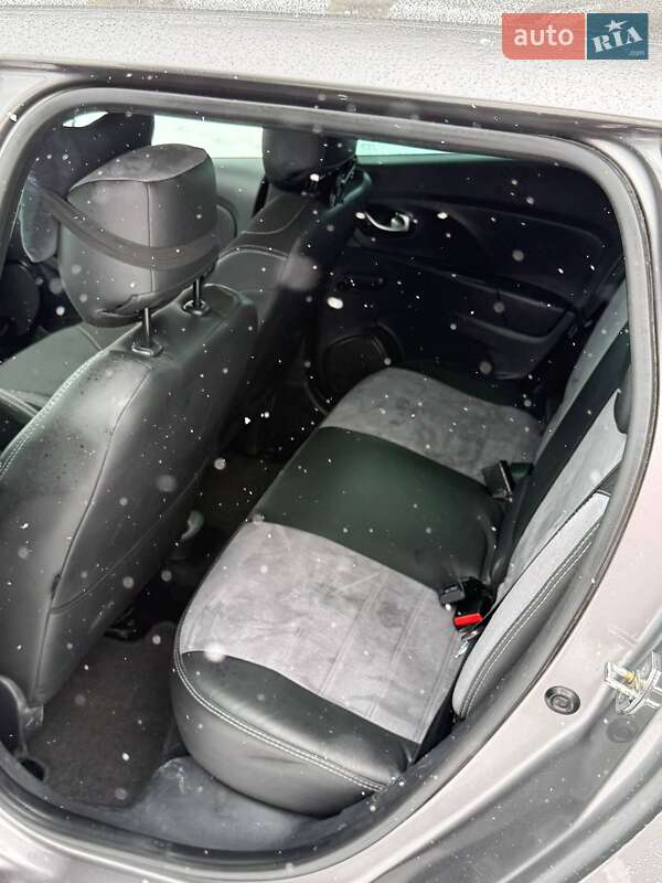 Універсал Renault Clio 2015 в Києві фото 12 Універсал Renault Clio 2015 в Києві