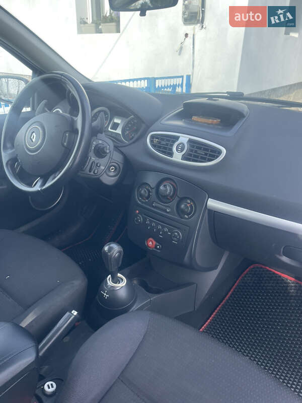 Хетчбек Renault Clio 2008 в Здолбуніві