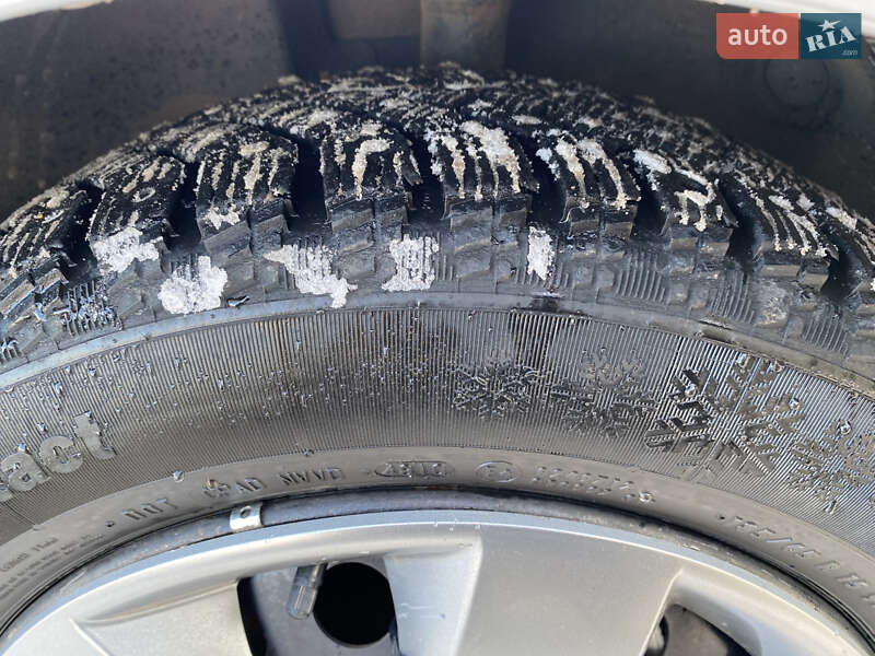 Универсал Renault Clio 2010 в Дубно фото 46 Универсал Renault Clio 2010 в Дубно