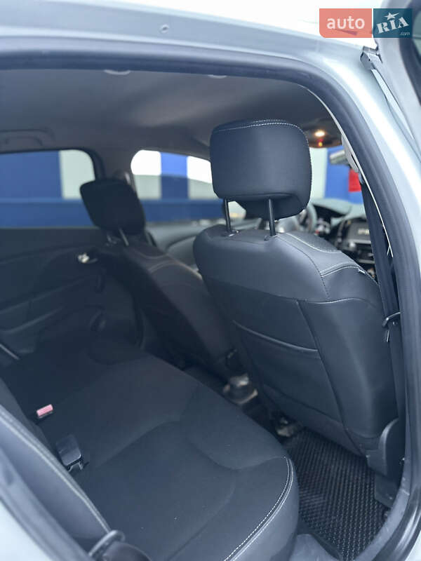 Хетчбек Renault Clio 2016 в Рівному фото 4 Хетчбек Renault Clio 2016 в Рівному