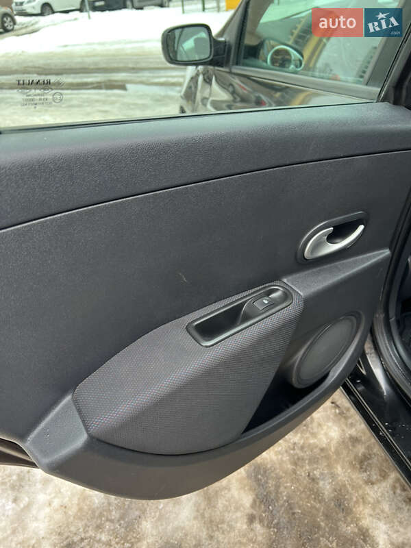 Универсал Renault Clio 2008 в Чернигове