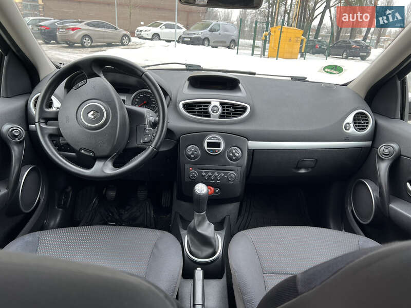 Универсал Renault Clio 2008 в Чернигове