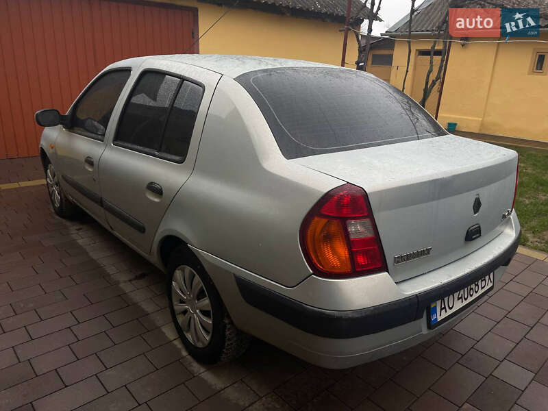 Хэтчбек Renault Clio 2003 в Ужгороде фото 2 Хэтчбек Renault Clio 2003 в Ужгороде