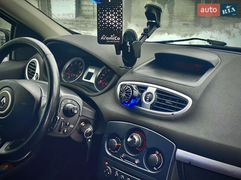 Універсал Renault Clio 2008 в Львові