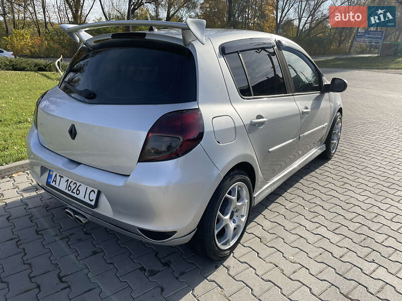 Хетчбек Renault Clio 2011 в Кіцмані
