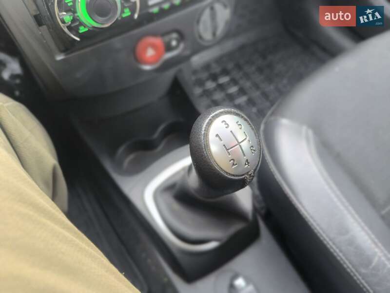 Хетчбек Renault Clio 2006 в Красилові фото 12 Хетчбек Renault Clio 2006 в Красилові