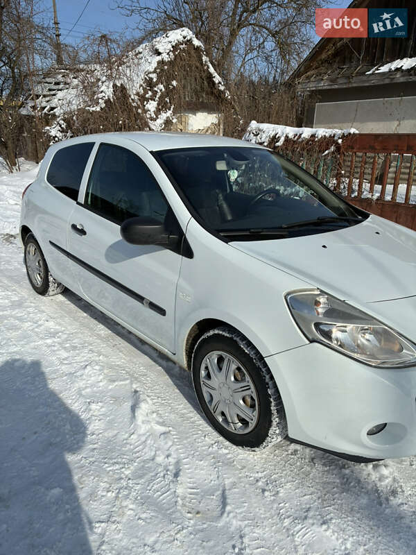 Хетчбек Renault Clio 2011 в Ізяславі фото 11 Хетчбек Renault Clio 2011 в Ізяславі