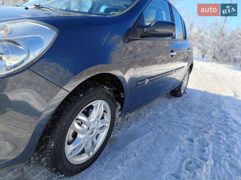 Хэтчбек Renault Clio 2007 в Полтаве фото 5 Хэтчбек Renault Clio 2007 в Полтаве