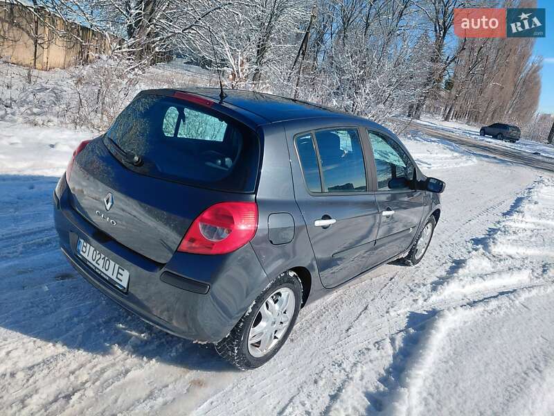 Хэтчбек Renault Clio 2007 в Полтаве фото 28 Хэтчбек Renault Clio 2007 в Полтаве