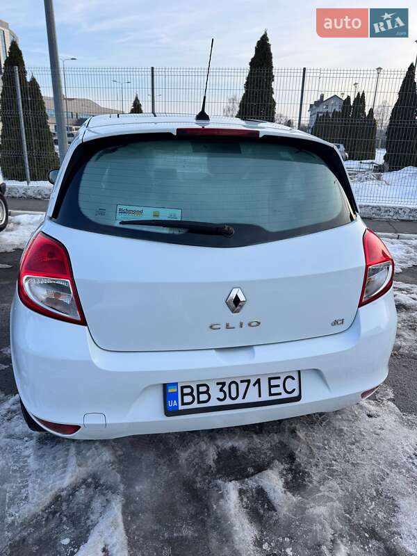 Хетчбек Renault Clio 2011 в Борисполі фото 34 Хетчбек Renault Clio 2011 в Борисполі