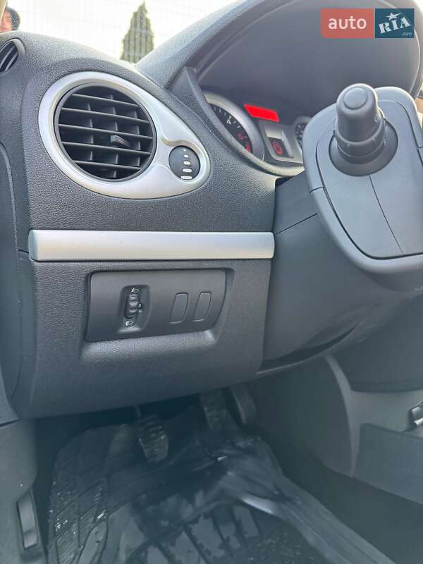 Хетчбек Renault Clio 2011 в Борисполі фото 43 Хетчбек Renault Clio 2011 в Борисполі