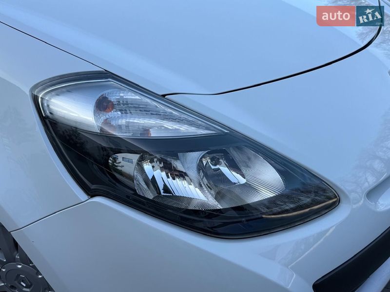 Універсал Renault Clio 2010 в Луцьку