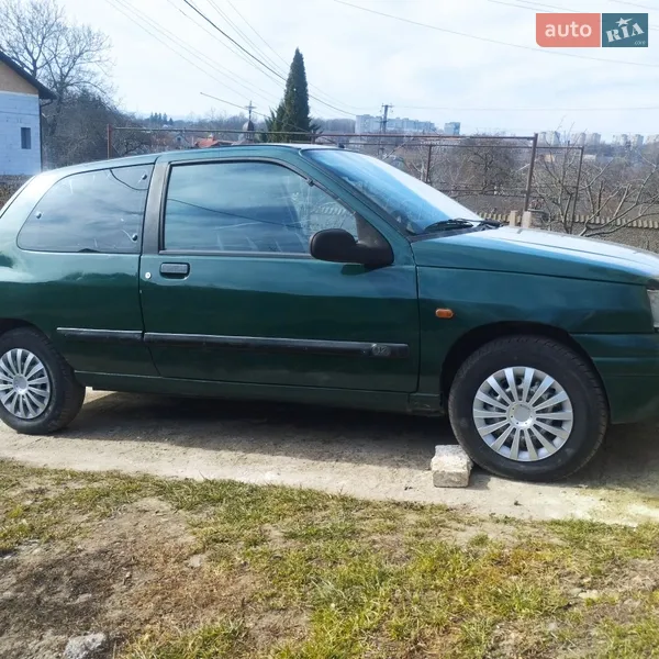 Renault Clio 1995