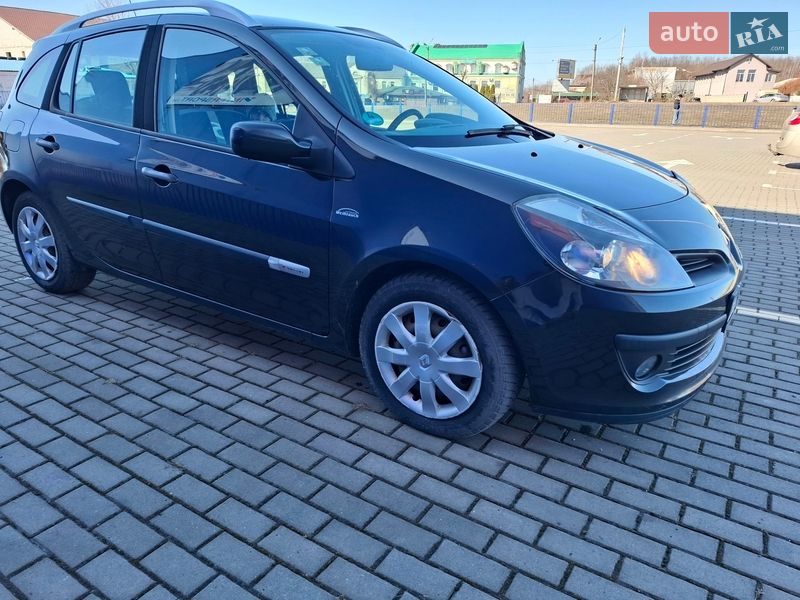 Универсал Renault Clio 2009 в Нововолынске