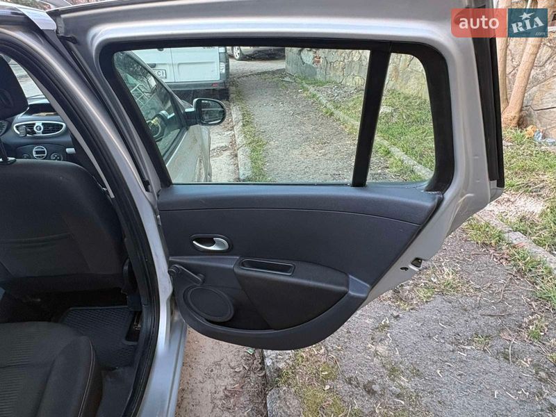 Универсал Renault Clio 2009 в Львове