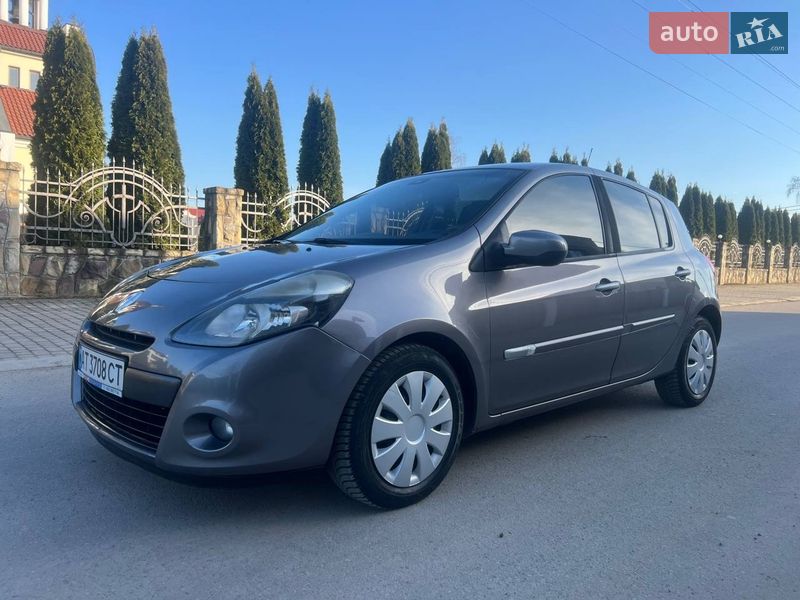 Хэтчбек Renault Clio 2011 в Ивано-Франковске