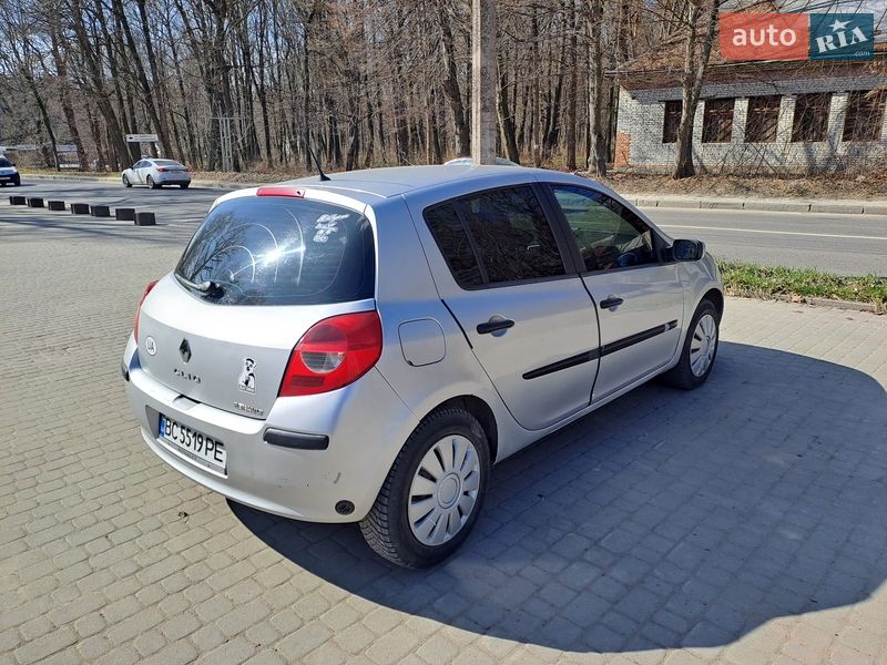 Хетчбек Renault Clio 2006 в Львові фото 6 Хетчбек Renault Clio 2006 в Львові