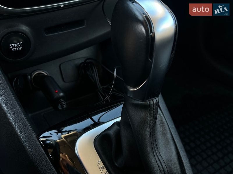 Хэтчбек Renault Clio 2016 в Коростене