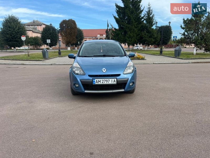 Хэтчбек Renault Clio 2010 в Овруче